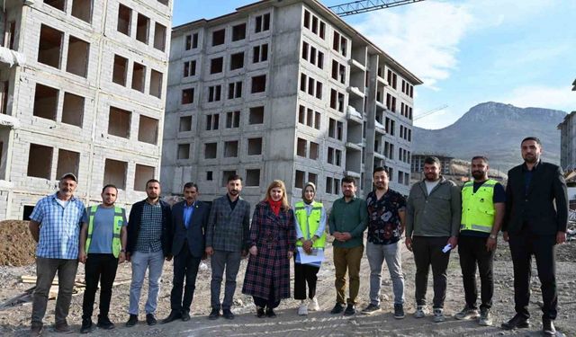 Milletvekili Ölmeztoprak, TOKİ konutlarını inceledi