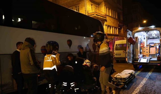 Motosiklet ile minibüs çarpıştı: 1 yaralı