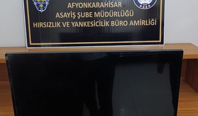 Muayene için gittiği hastanede televizyon çaldı