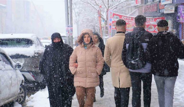 Muş’ta eğitime kar engeli