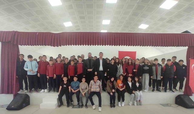 Öğrencilere avukatlık mesleği anlatıldı