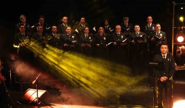 Ordu’da polis korosundan konser