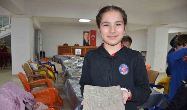 (ÖZEL) Çocuklar hayallerini çamura yansıttı