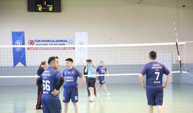 Polis Haftası kutlamalarına voleybol maçı renk kattı