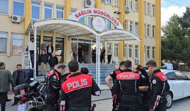 Sağlık Müdürlüğünde tabancayla kadını rehin alan şüpheli kısa sürede etkisiz hale getirildi