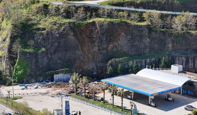 SAMÇEP: "Heyelan felaketi plansız şehirleşmenin sonucudur"