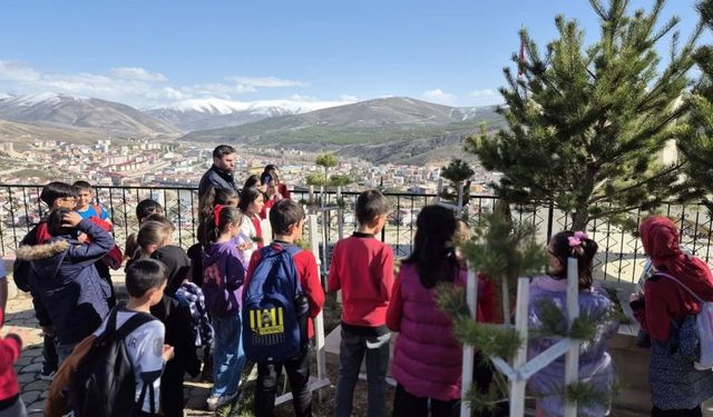 Şehitler Bayburt’ta dualarla anıldı
