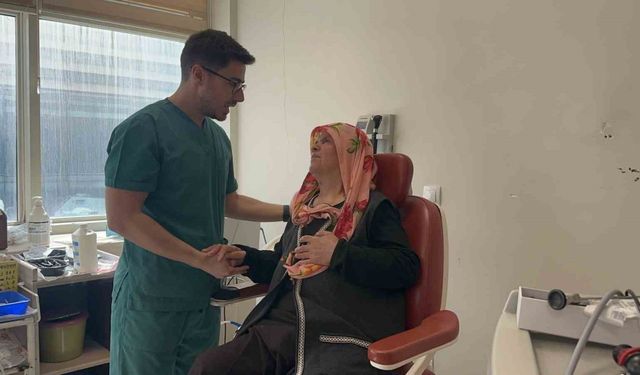Siirt’te 78 yaşındaki kadının ses sorunu başarılı ameliyatla giderildi