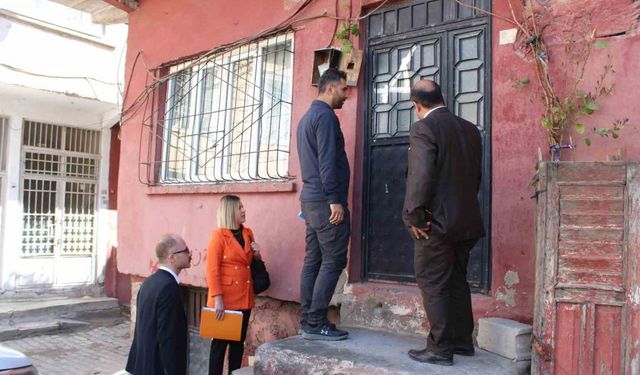 Siirt’te "Açık Kapı" vatandaşların sorunlarını yerinde dinliyor