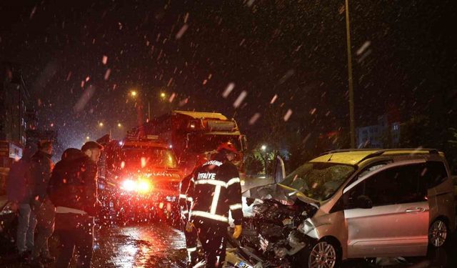 Su birikintisi kazaya neden oldu: 1 yaralı