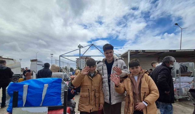 Suriyeliler bayram sonrası ülkelerine dönmeye devam ediyor