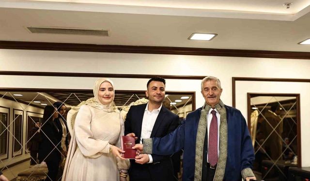 Tahmazoğlu’ndan yeni evlenecek çiftlere sürpriz
