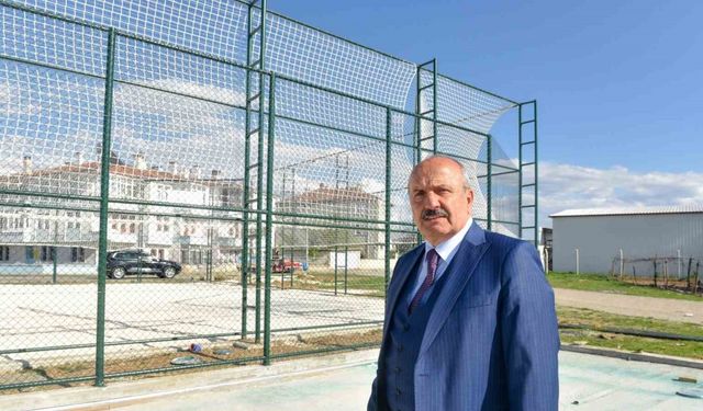 Taşköprü’ye yeni basketbol ve voleybol sahaları kazandırılıyor