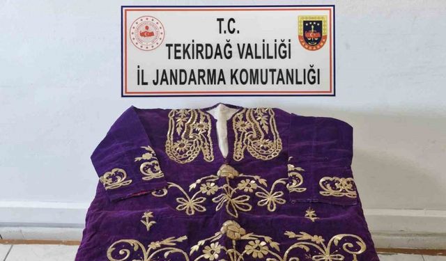 Tekirdağ’da tarihi eser olduğu değerlendirilen kıyafet ele geçirildi