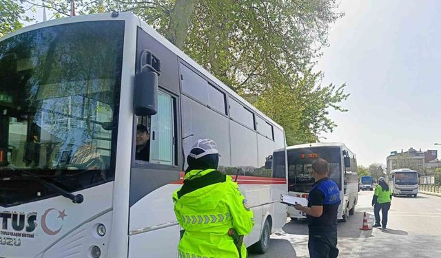 Toplu taşıma araçları ve ticari taksilere sıkı denetim