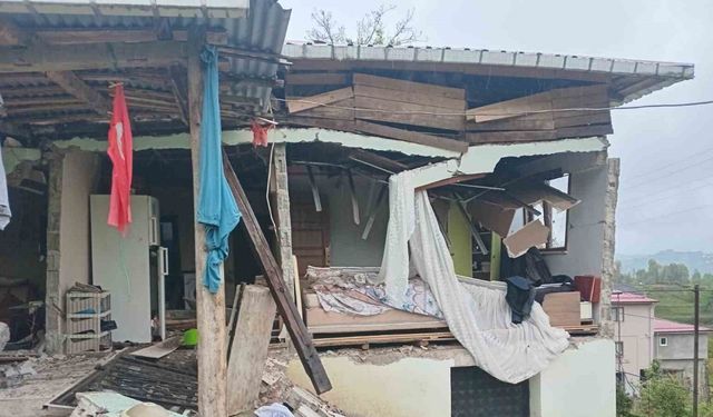 Trabzon’da tüp patlaması sonucu ev çöktü: 1 yaralı