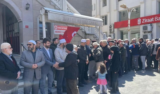 Türkeli’de ilk hacı kafilesi dualarla uğurlandı