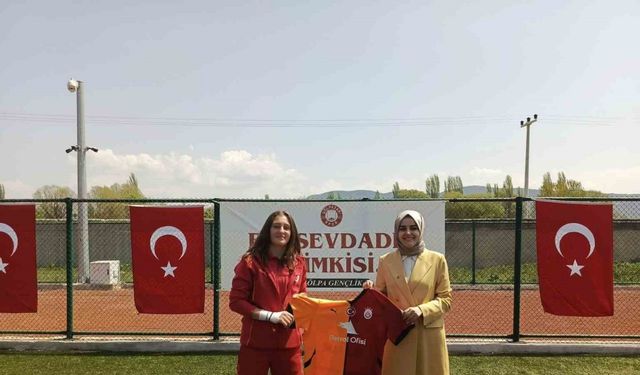 UEFA Kadınlar Şampiyonlar Ligi’nde gruplara kalmayı başaran Galatasaray U-17 Kadın Futbol Takımı Gölpazarı’nda kampa girdi