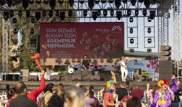 Uluslararası Mersin Çocuk Festivali sürüyor