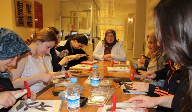 Üniversiteli gençlere filografi etkinliği düzenlendi