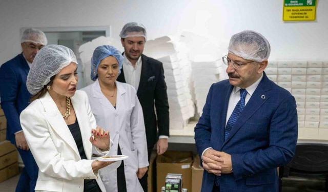 Vali Aksoy’dan Eskişehir’deki fabrikalara 1 Mayıs ziyareti