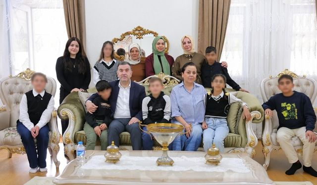 Vali Eldivan, Sevgi Evinde kalan çocuklarla bir araya geldi