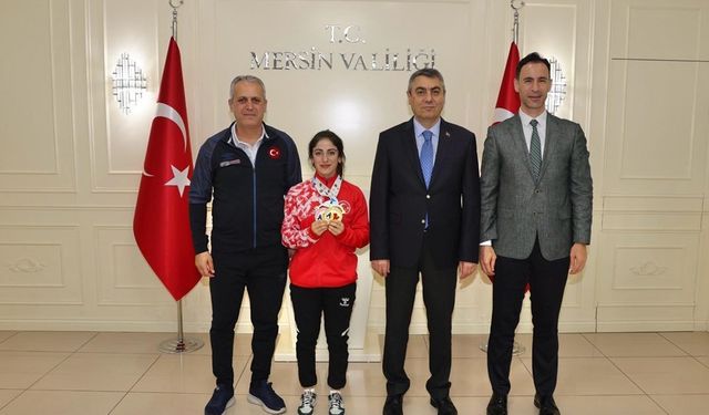Vali Toros, Avrupa şampiyonu halterci Gamze Altun’u ağırladı