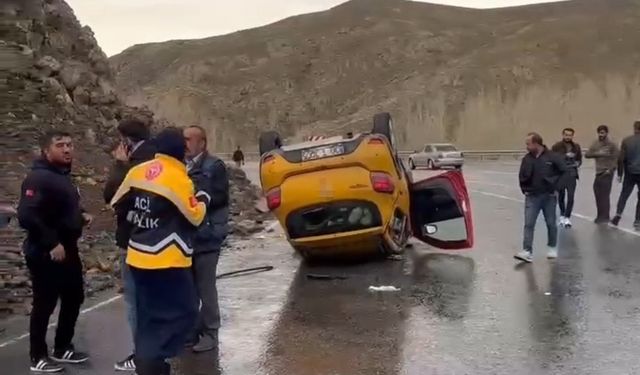 Van-Hakkari karayolunda trafik kazası: 2 yaralı