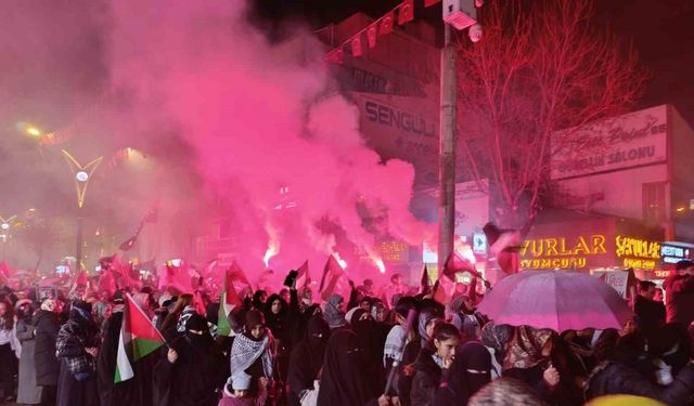 Van’da İsrail’in Gazze’ye yönelik saldırıları protesto edildi