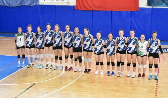 Voleybol Yıldız Kızlar Grup Birinciliği maçları Çorlu’da oynandı
