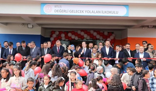 Yolalan’da ilkokul binası ve 112 Acil Komuta Merkezi hizmete açıldı