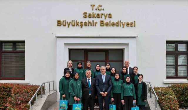 Yusuf Alemdar’ın başkanlık koltuğuna Zeynep geçit: "Yarının geleceği bizim elimizde"