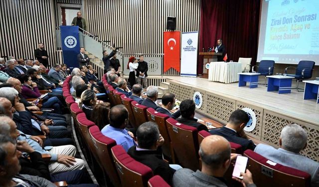 Zirai donun ardından kayısının geleceği masaya yatırıldı