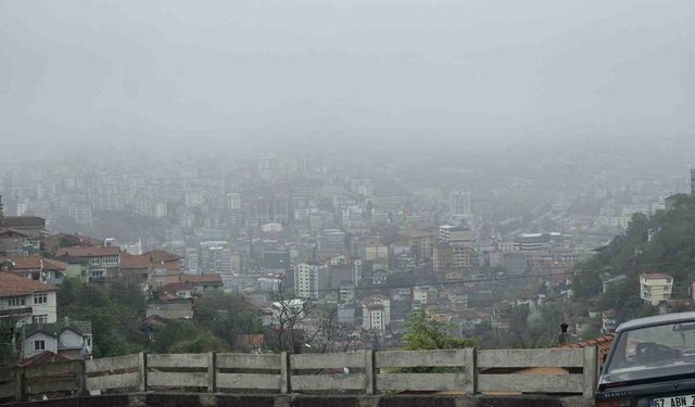 Zonguldak’ta hava sıcaklığı düştü, sis etkili oldu