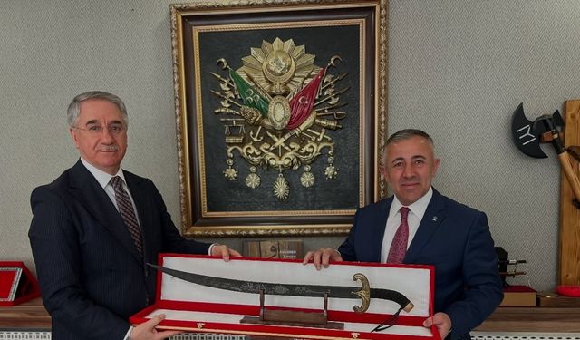 AK Parti Bilecik’te yerel yönetimler gündemi ele alındı