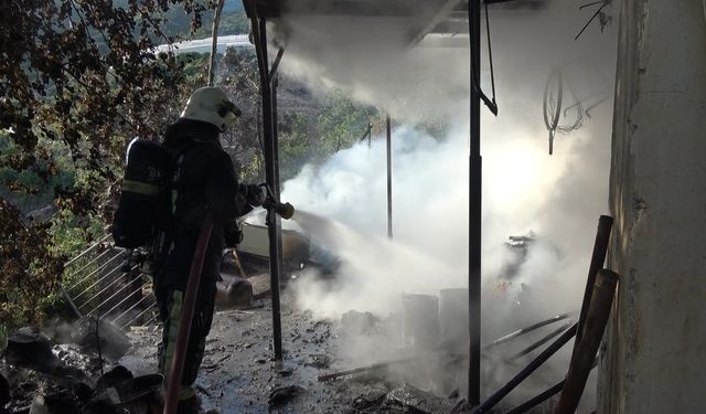 Alanya’da anız yangının sıçradığı daire küle döndü