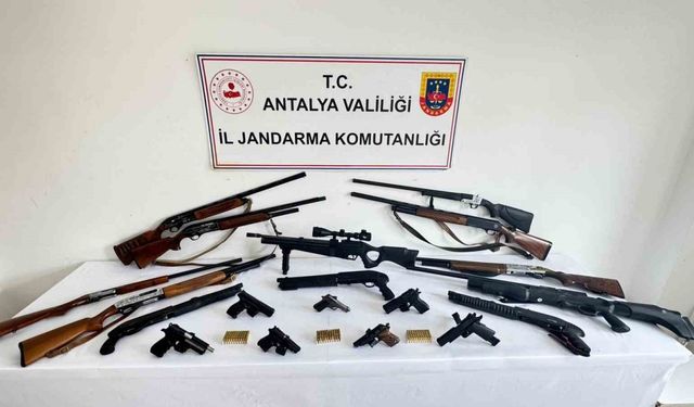 Alanya’da silah kaçakçılarına eş zamanlı operasyon