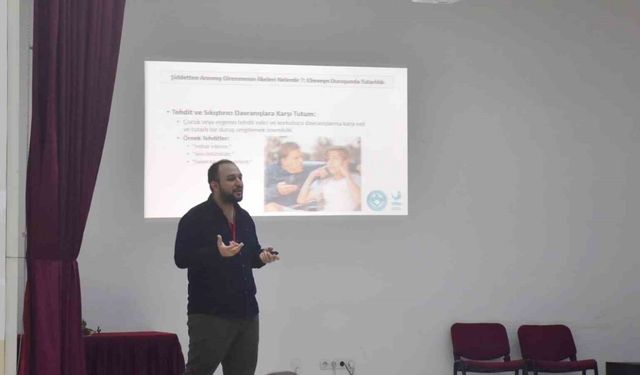 Aliağa’da, psikologlardan hükümlü ve tutuklulara seminer