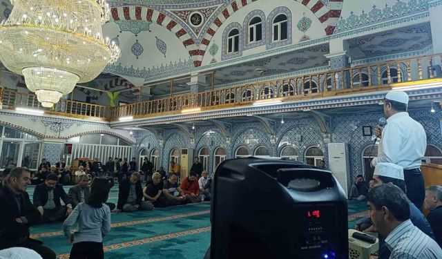 Anamur’da 11 kişilik hac kafilesi kutsal topraklara uğurlandı