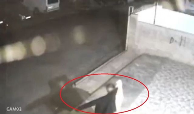 Apartmandaki motosikleti ve balkonda asılı ceketi çalan hırsız yakalandı