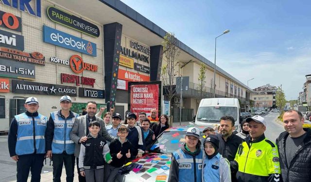 Arnavutköy’de trafik farkındalığına etiketli uyarı: "Öncelik yayanın, öncelik hayatın"