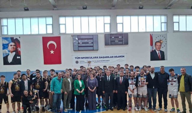 Atatürk Üniversitesi, spor alanındaki başarılarıyla göz dolduruyor