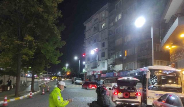 Aydın’da trafik ekiplerinden ‘reflektör yelek’ denetimi