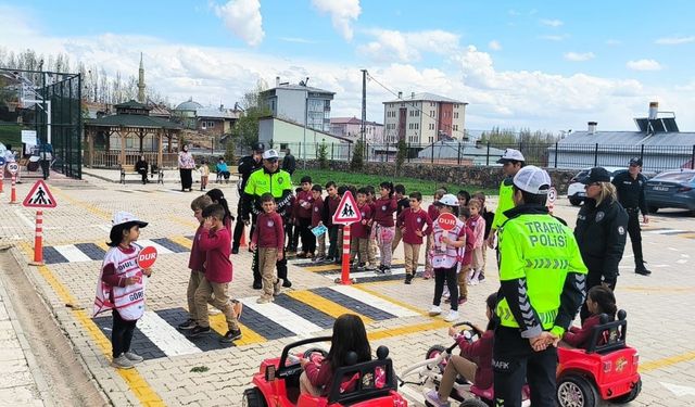 Aydıntepe’de Trafik Haftası nedeniyle etkinlik düzenlendi