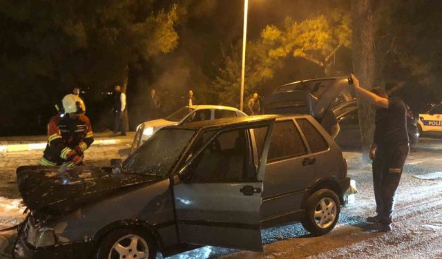 Ayvalık’ta araç yangını korkuttu
