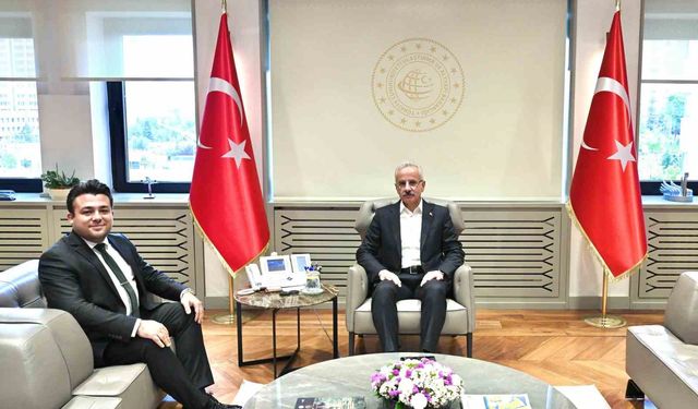 Bakan Uraloğlu, Tiktok Devletlerle İlişkiler ve Kamu Politikaları Bölge Başkanı Kafadar’ı kabul etti