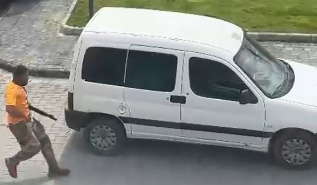 Balıkesir’de hurdacıyı tüfekle vuran saldırganın kaçtığı anın görüntüleri ortaya çıktı