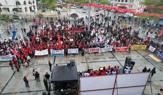 Bandırma’da 1 Mayıs kutlandı