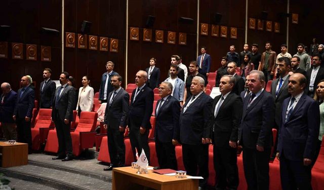 Başkan Büyükkılıç’tan ‘yapay zekâ ve ‘akıllı şehircilik’ iş birliği çağrısı