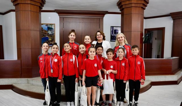 Başkan Gençay, Didimli milli sporcuları ağırladı